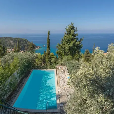 بيت للعطل Isola Bella Mit Atemberaubender Aussicht Áyios Nikítas
